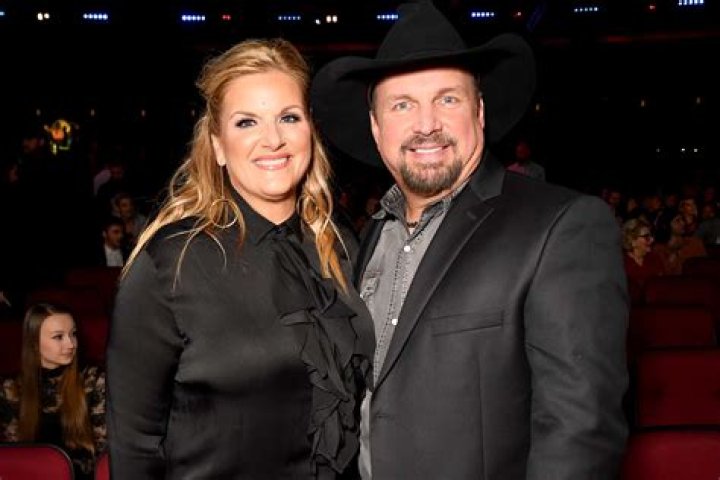 Garth Brooks' Daughter's Dreamy Wedding Photos Are Here